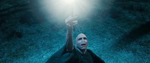 Voldemort Elder Wand.jpg